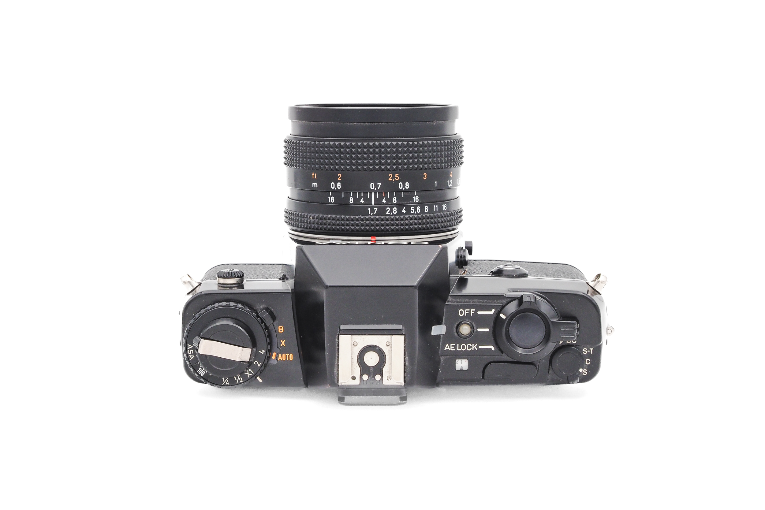 Contax 137 MD Quartz + Carl Zeiss 50mm f/1.7 Planar Contax 137 MD Quartz + Carl Zeiss 50mm f/1.7 Planar