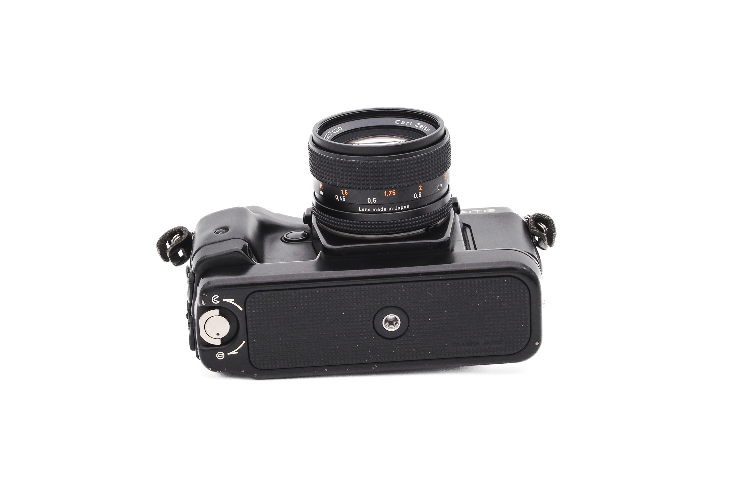 Conatx RTS III + 50mm f/1.4 Planar T* Conatx RTS III + 50mm f/1.4 Planar T*