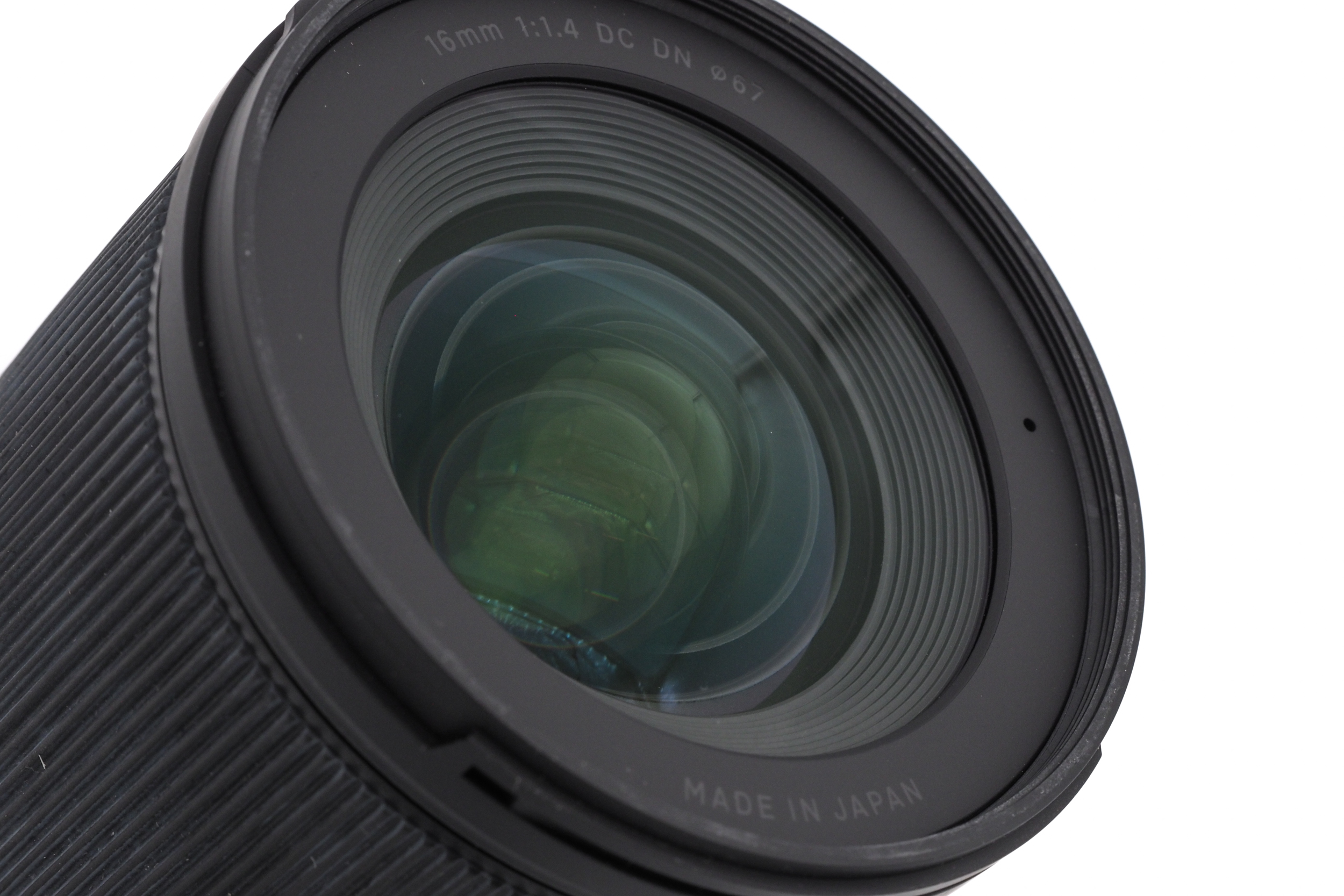 Sigma 16mm f/1.4 DC DN Contemporary