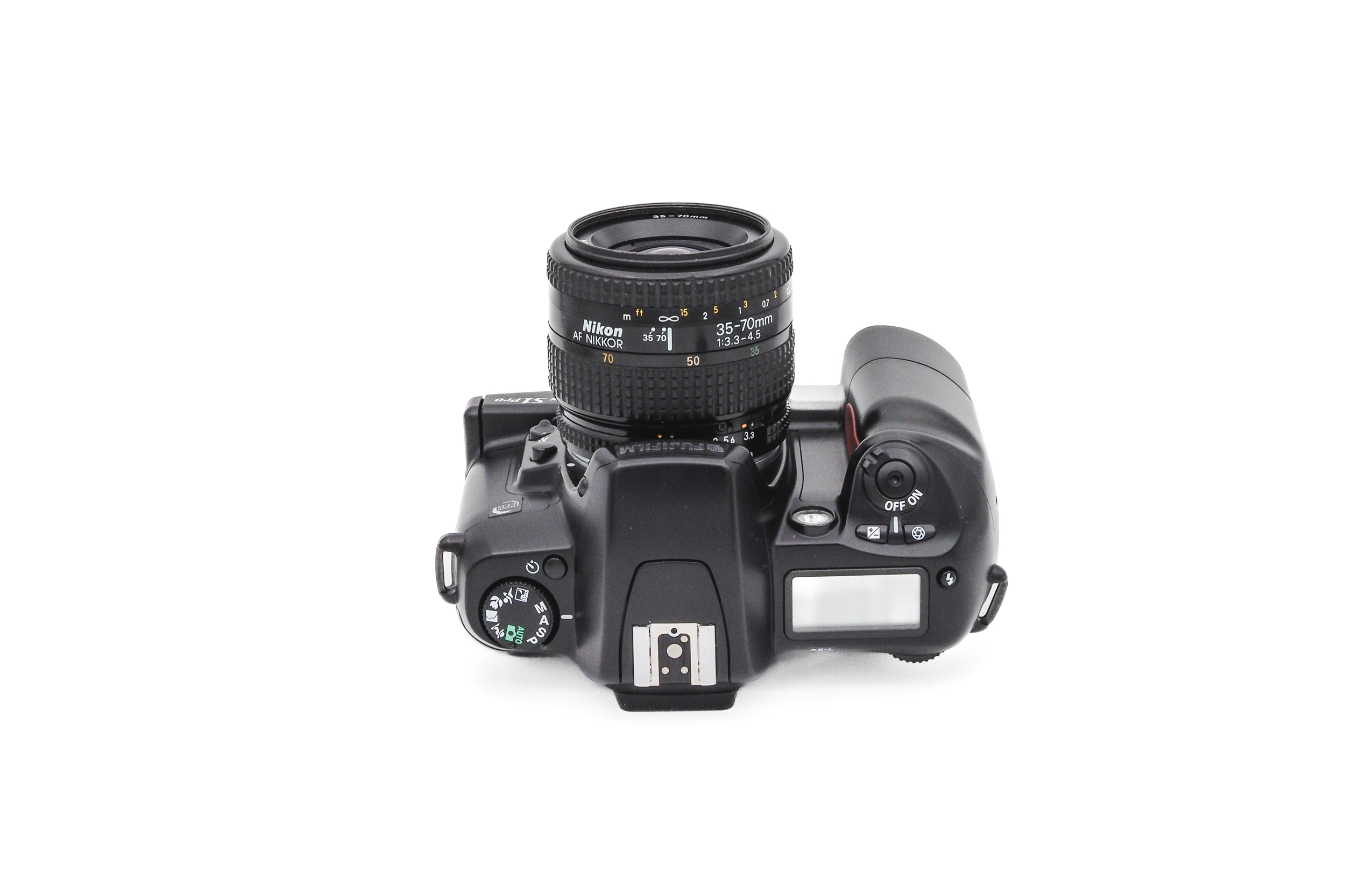 Fujifilm Finepix S1 Pro + 35-70mm f/3.3-4.5 AF Nikkor