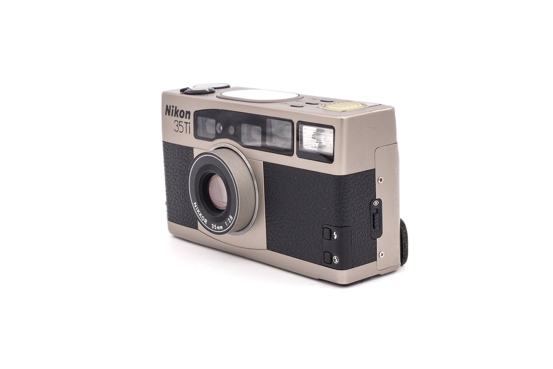Nikon 35 Ti Nikon 35 Ti