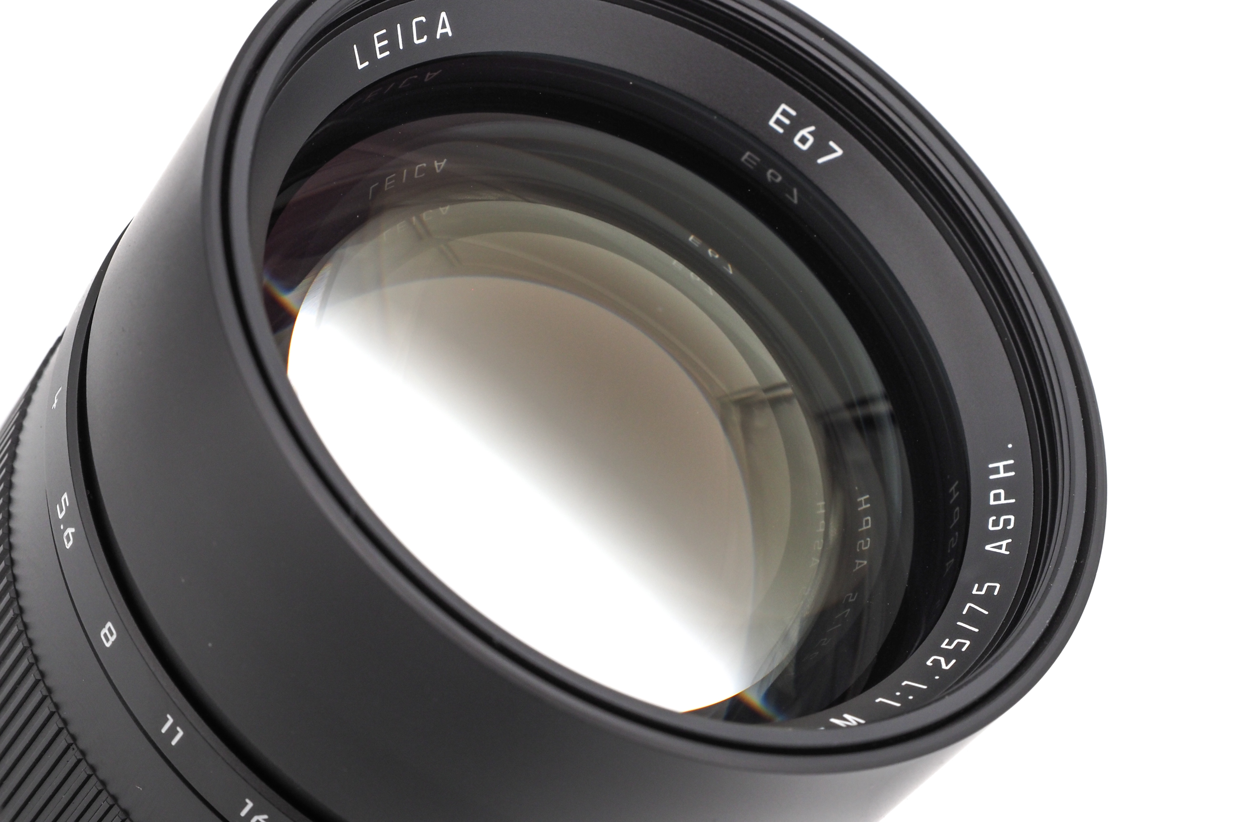 Leica 75mm f/1.25 Noctilux-M ASPH. Leica 75mm f/1.25 Noctilux-M ASPH.