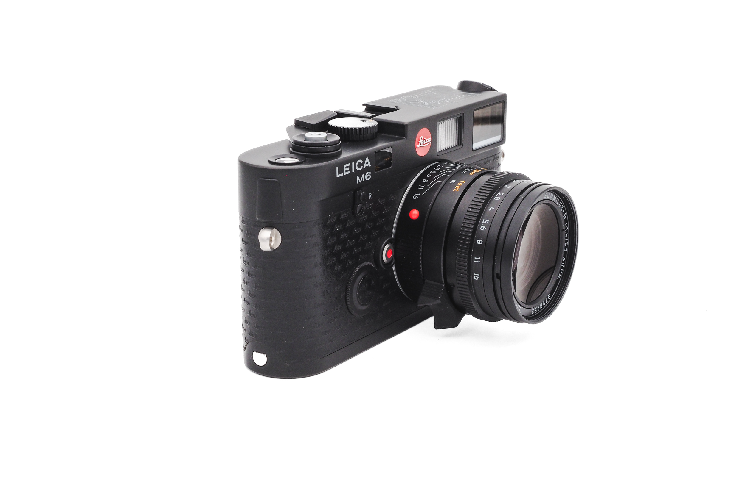 Leica M6 "Ein Stück Leica" + Summilux-M 35mm f/1.4 Leica M6 "Ein Stück Leica" + Summilux-M 35mm f/1.4