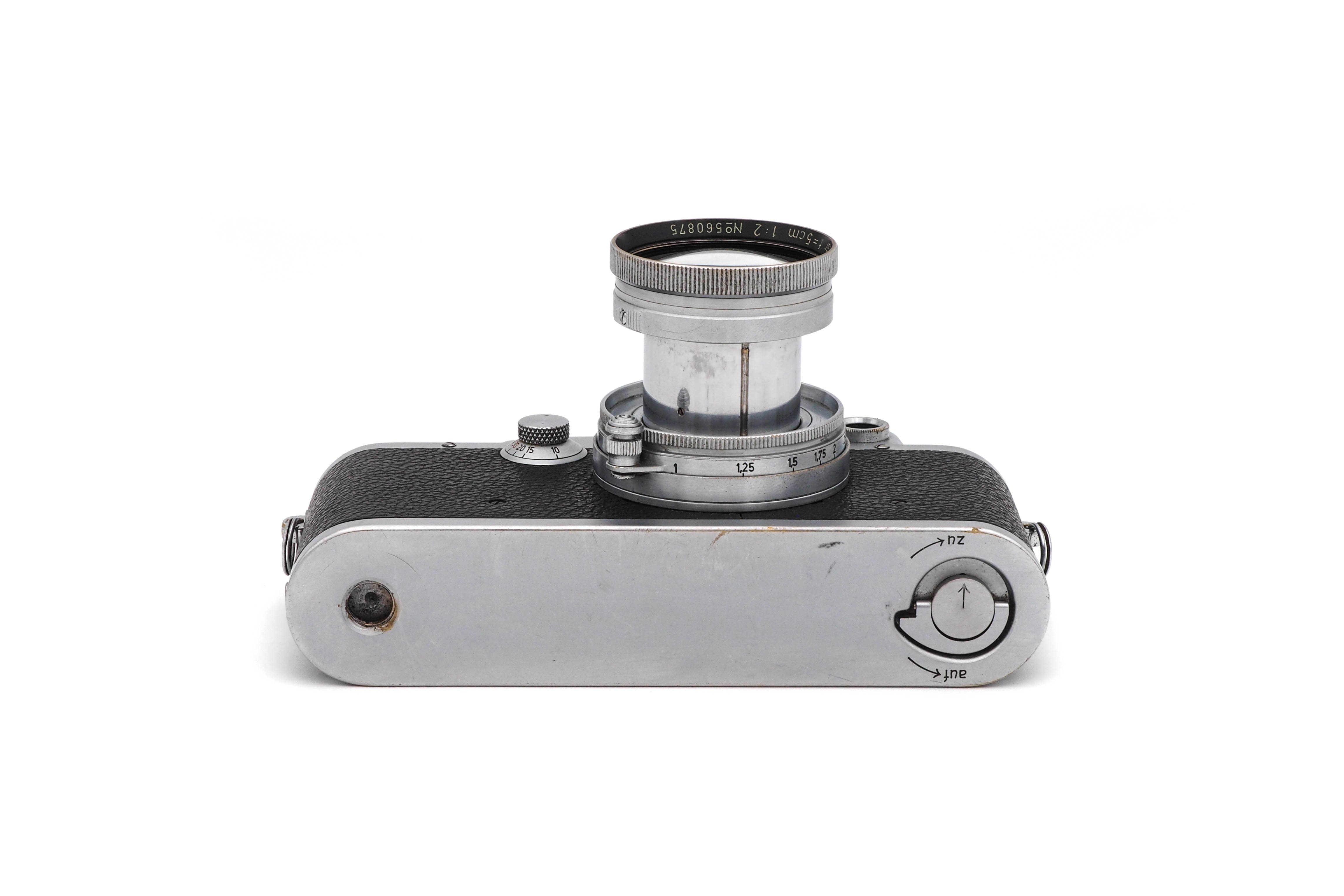 Leica IIIc (roter Verschlussvorhang) + Summitar 50mm f/2 1942