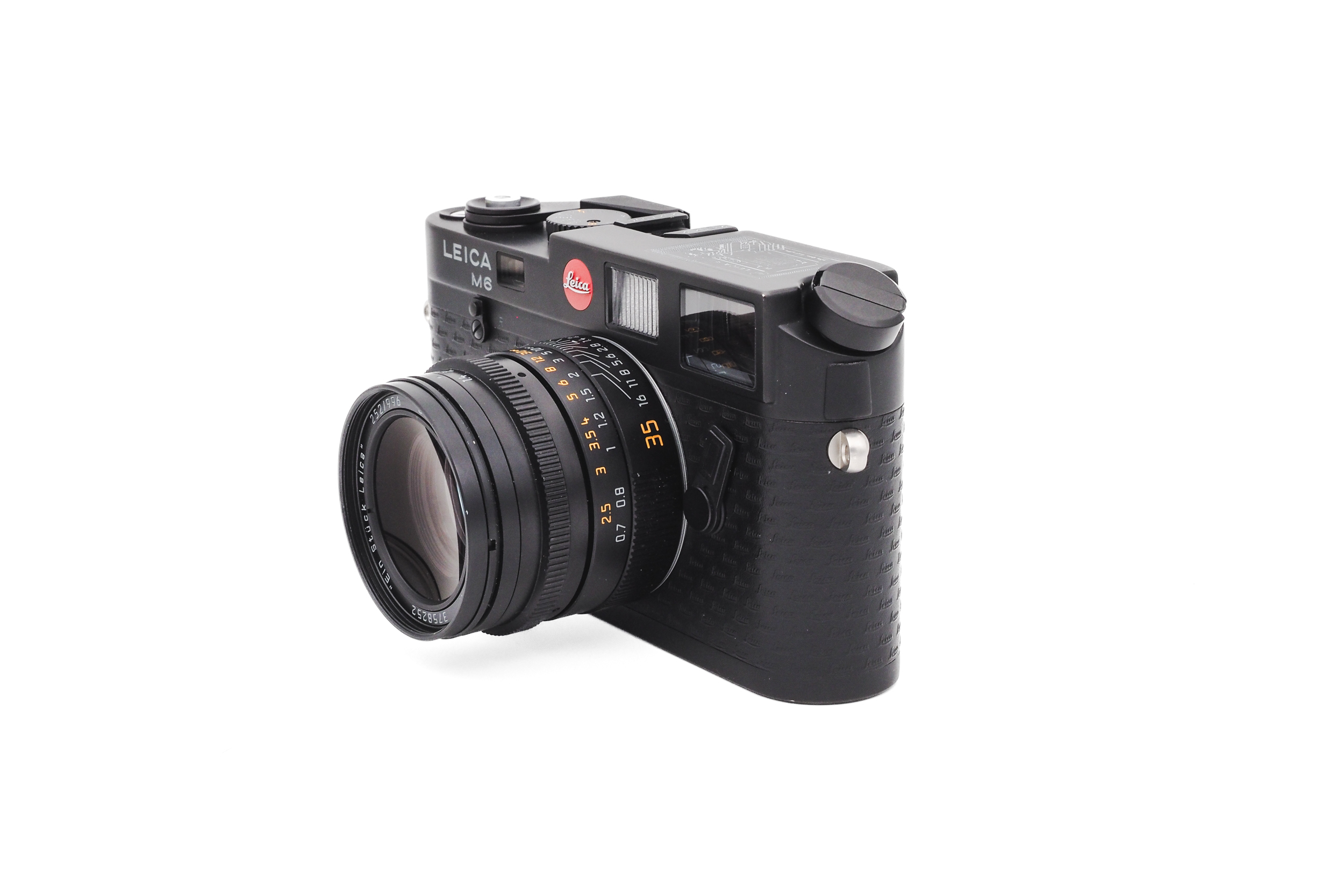 Leica M6 "Ein Stück Leica" + Summilux-M 35mm f/1.4 Leica M6 "Ein Stück Leica" + Summilux-M 35mm f/1.4