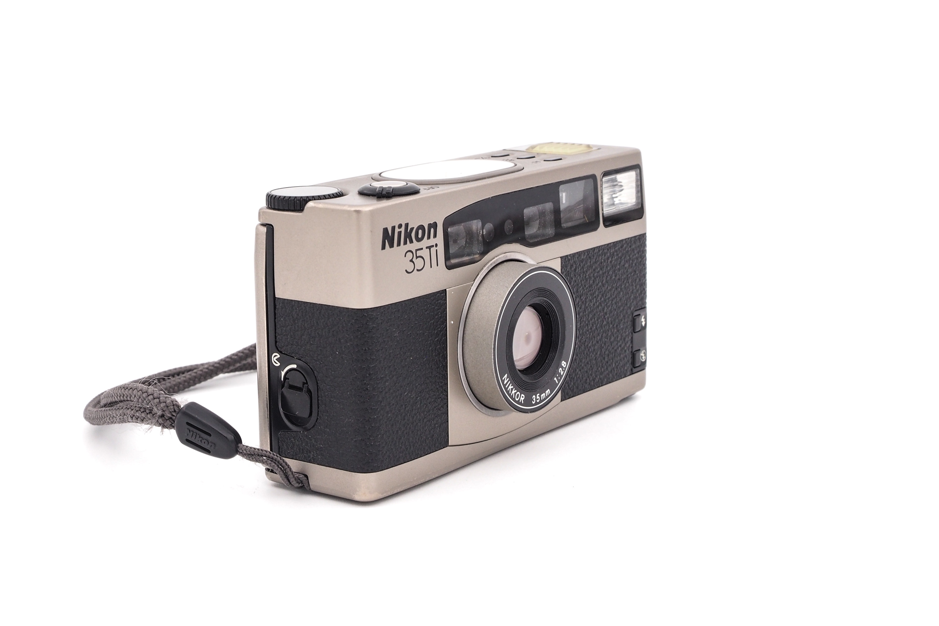 Nikon 35 Ti Nikon 35 Ti