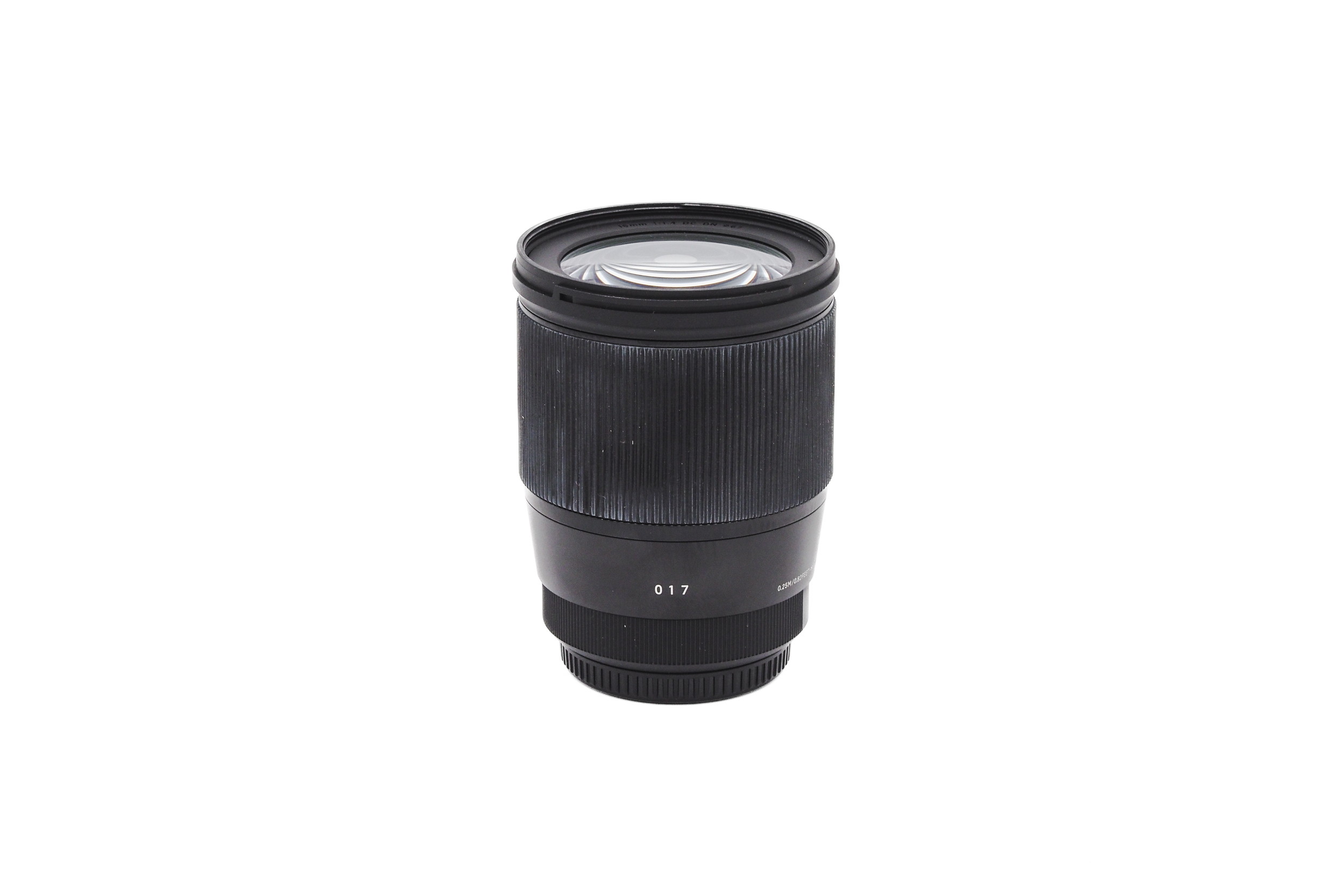 Sigma 16mm f/1.4 DC DN Contemporary