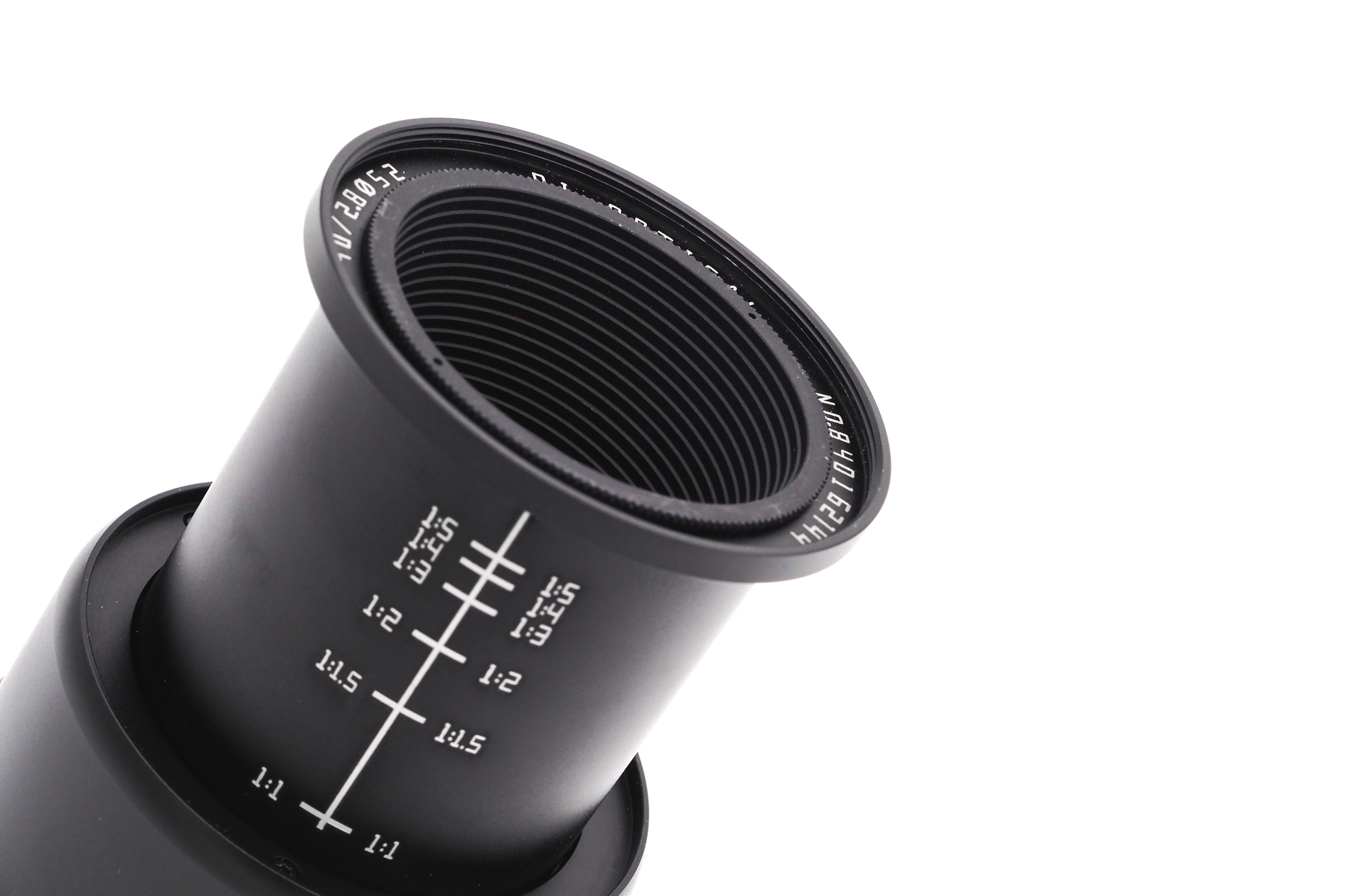 TTArtisan 40mm f/2.8 Makro