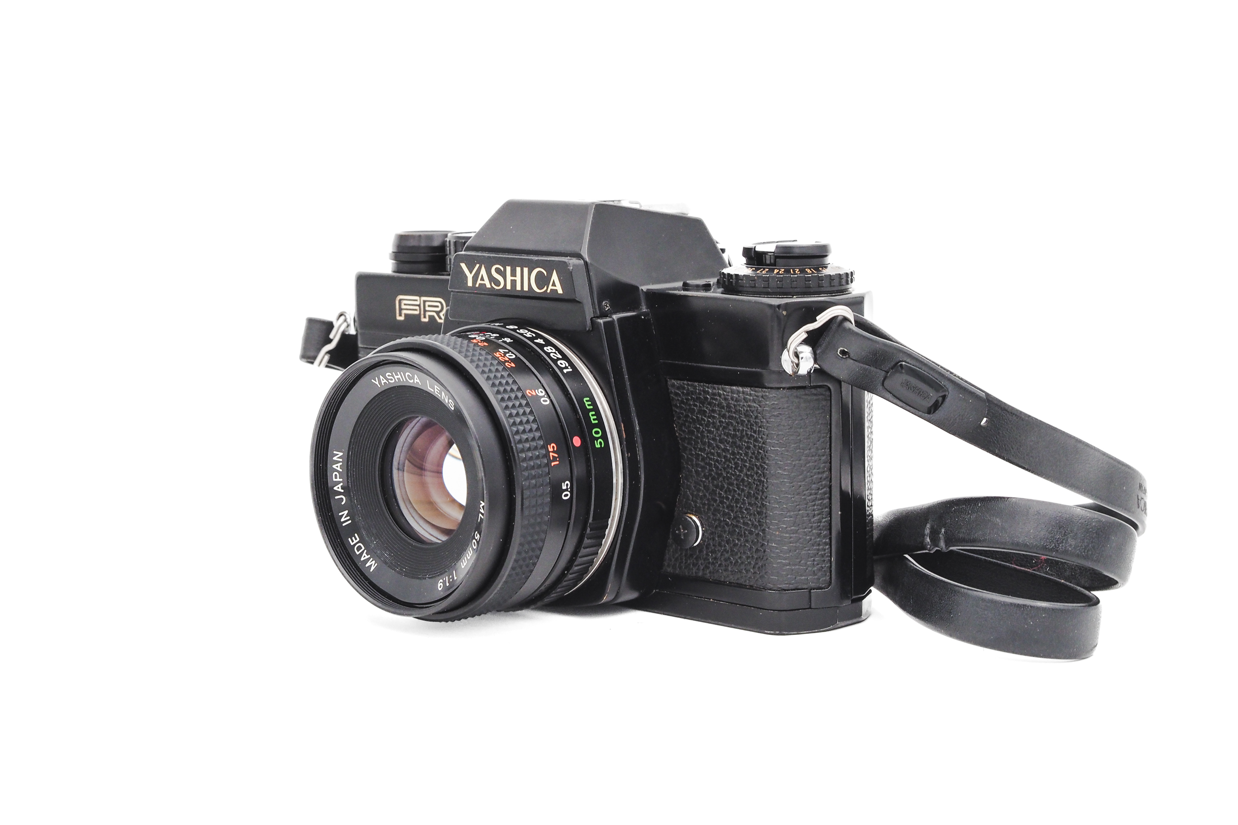 Yashica FR + 50mm f/1.9 ML