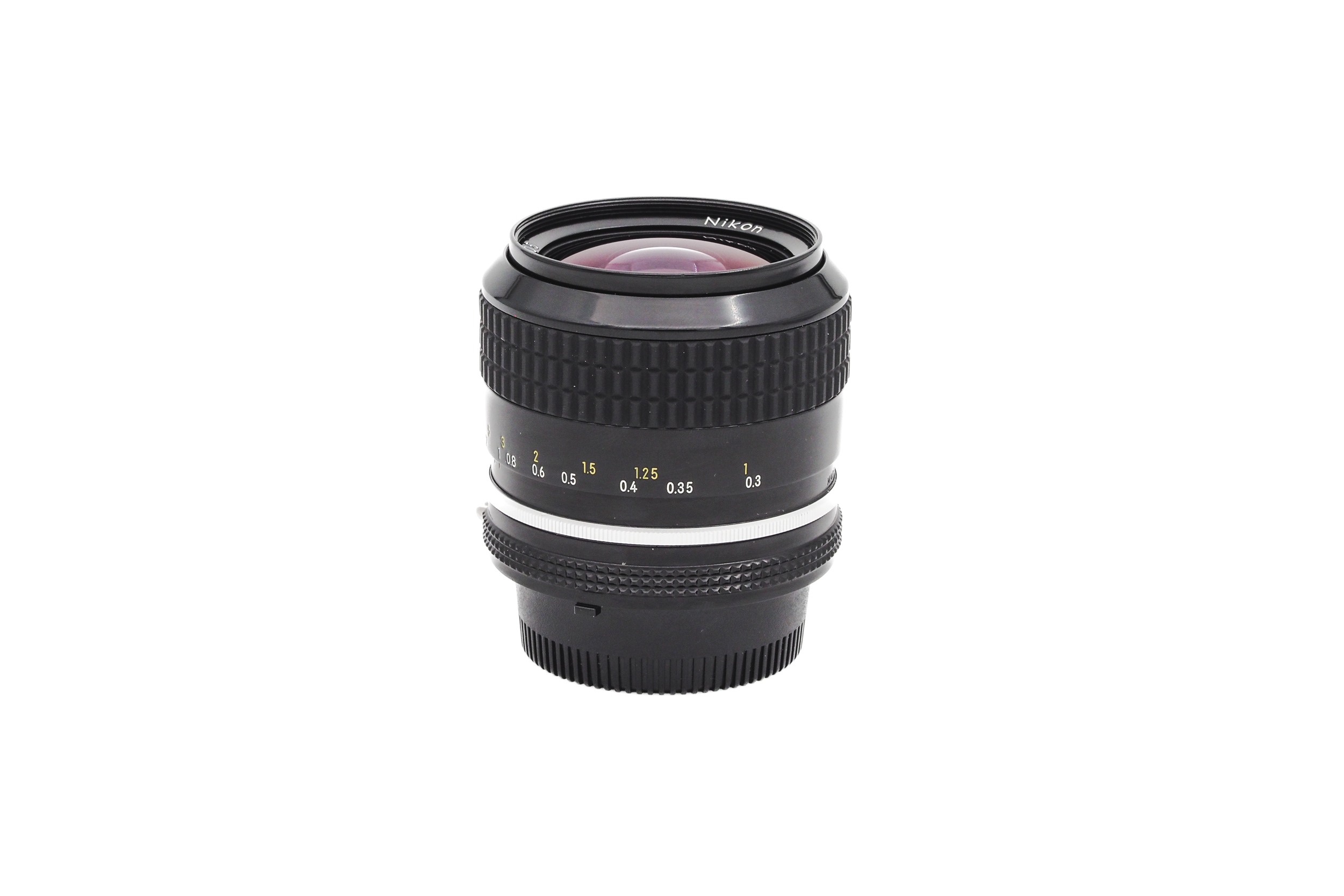 Nikon 28mm f/2 AI Nikon 28mm f/2 AI