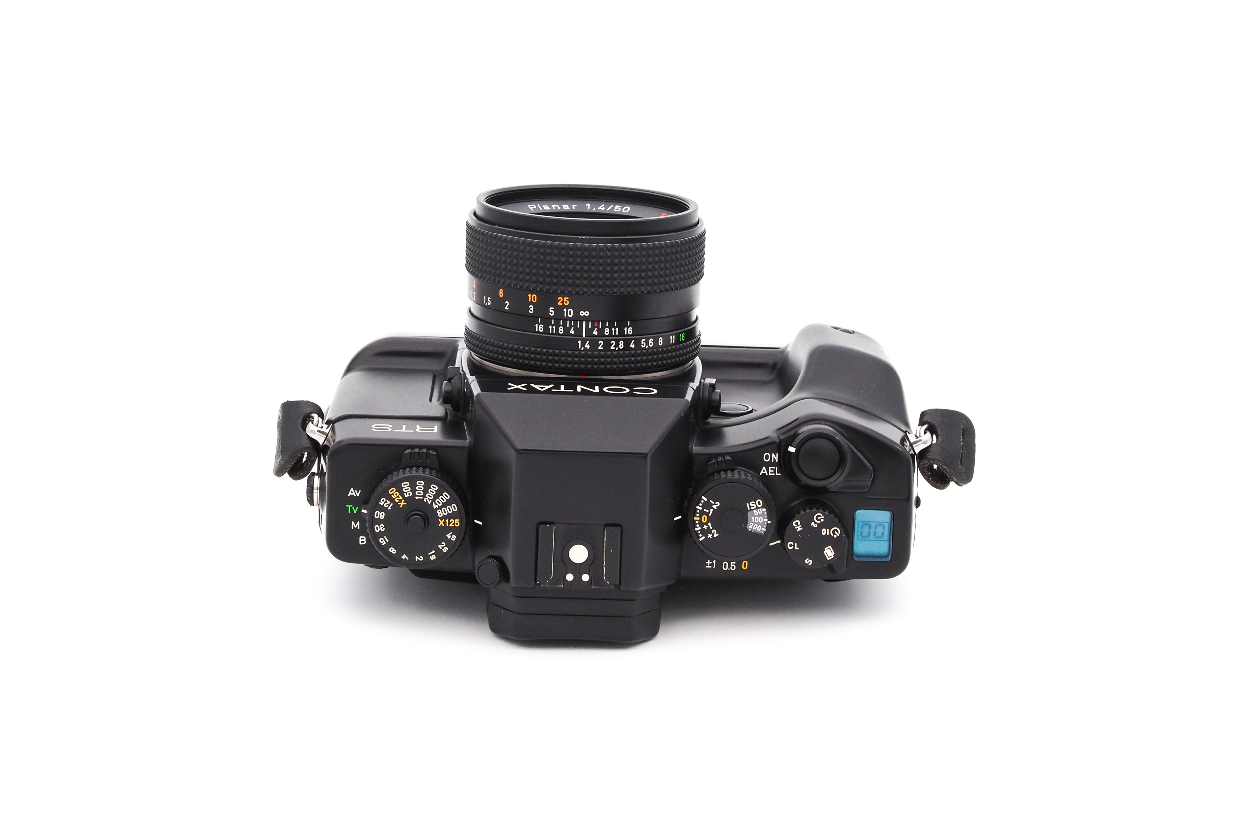 Conatx RTS III + 50mm f/1.4 Planar T* Conatx RTS III + 50mm f/1.4 Planar T*