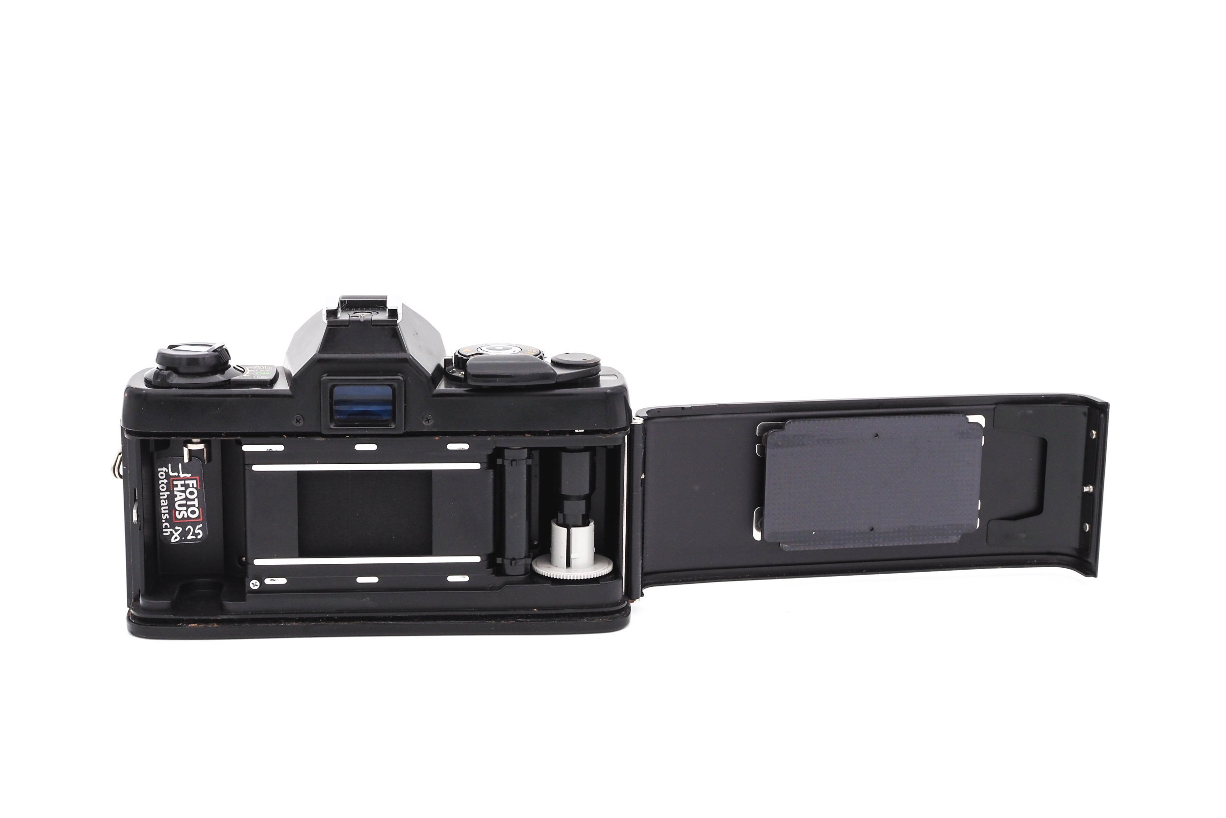 Minolta XG2 + 28mm f/2.8 Minolta XG2 + 28mm f/2.8